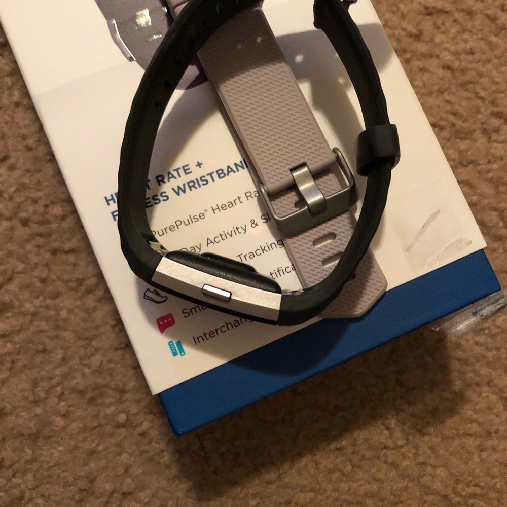 Fit bit charge 2 - Picture 2 of 7